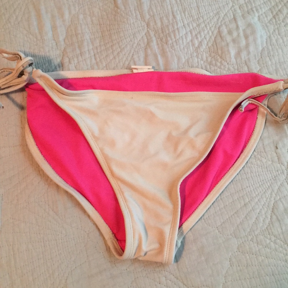 White bikini bottoms, target brand size L